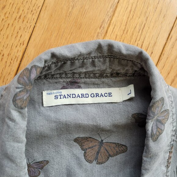 STANDARD GRACE Gray Butterfly Print Women's Shirt L - Picture 3 of 13